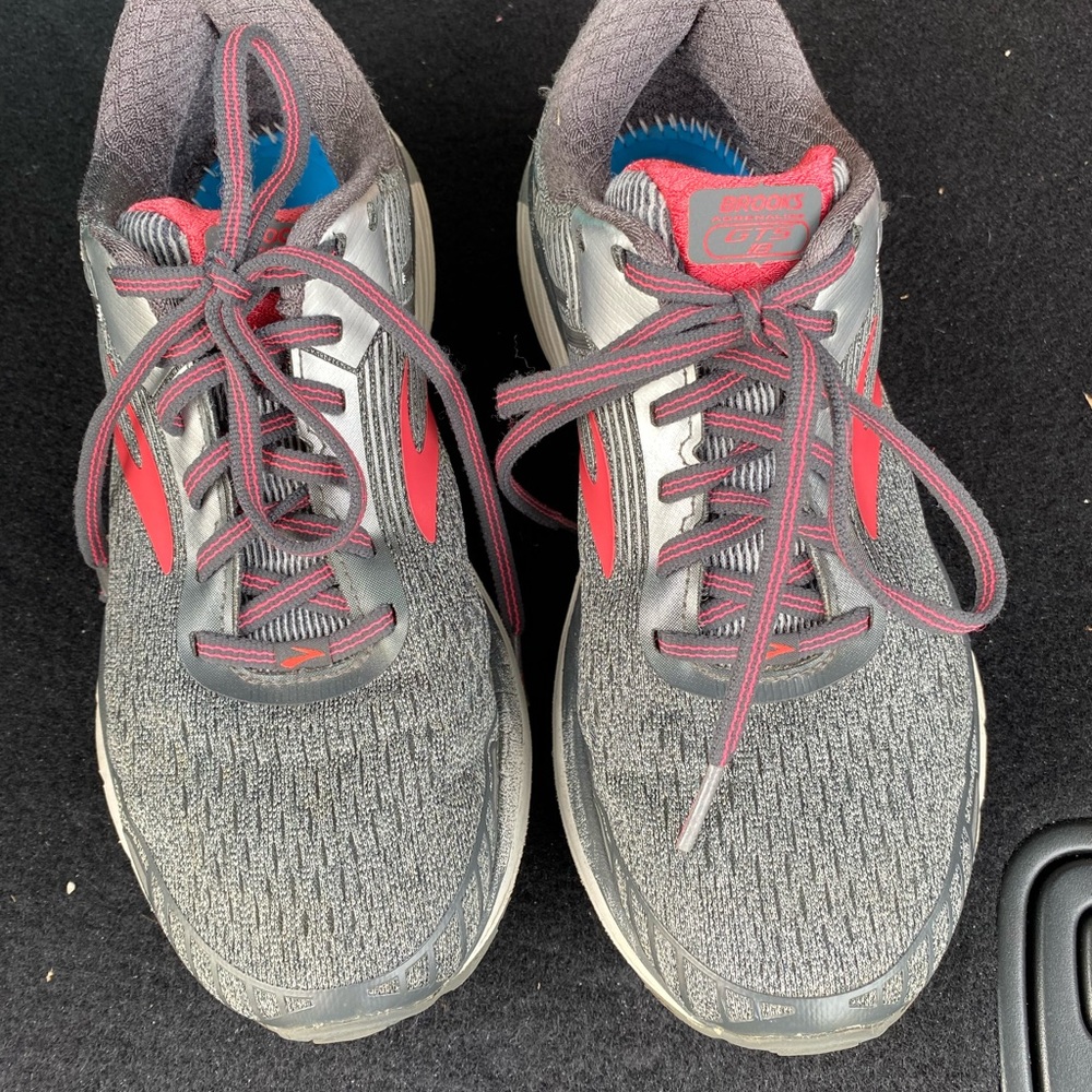 Brooks Adrenaline - Picture 2 of 5